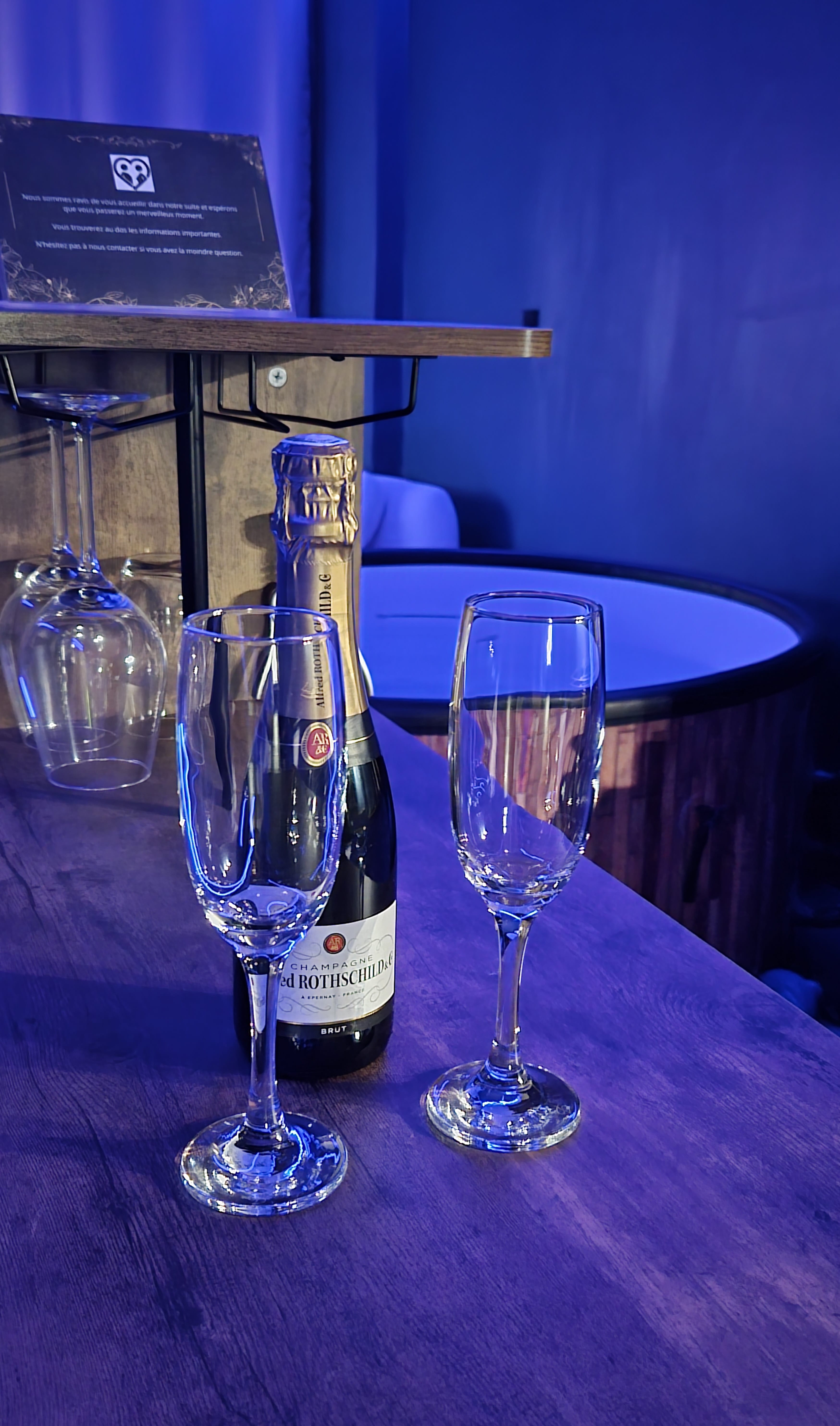 Champagne et softs offerts