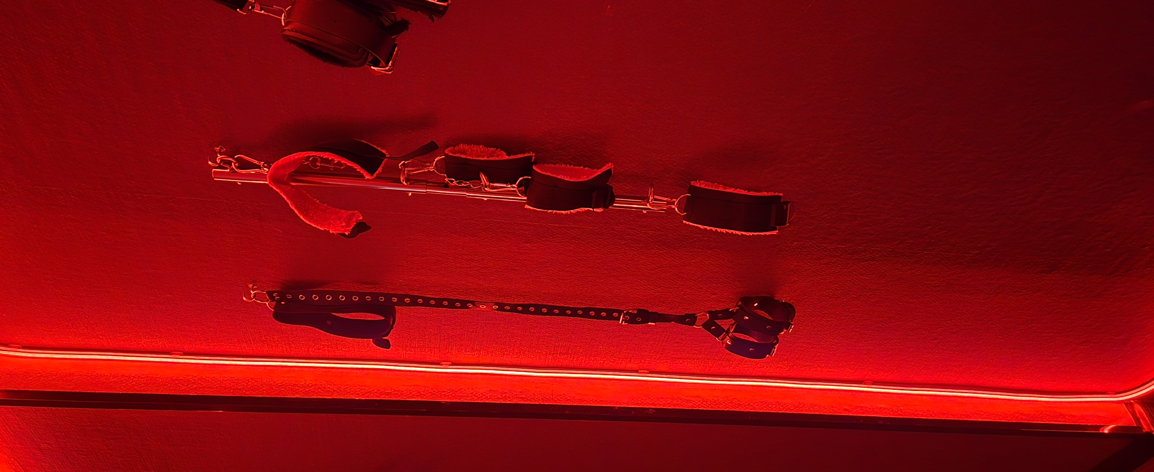 Salon cosy avec éclairage tamisé - Suite romantique Metz