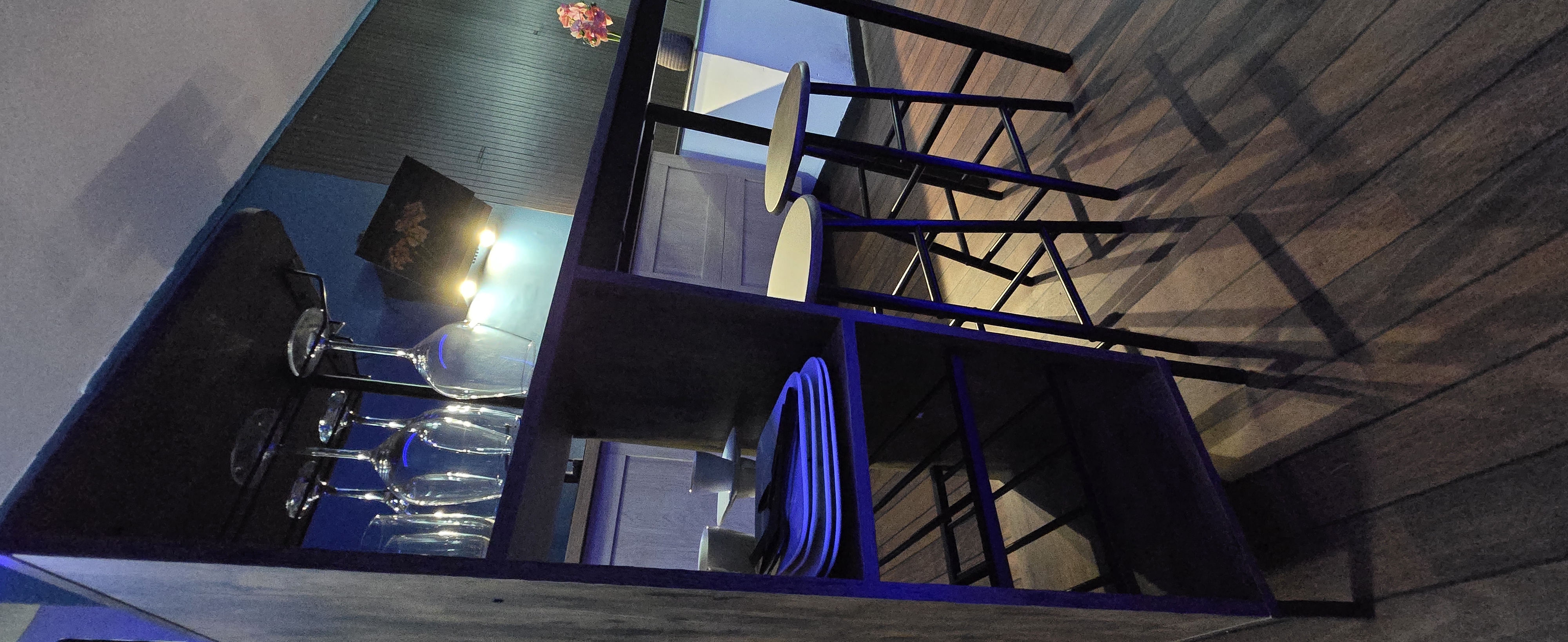 Jacuzzi privatif avec éclairage romantique - Spa Suite M#01 Metz