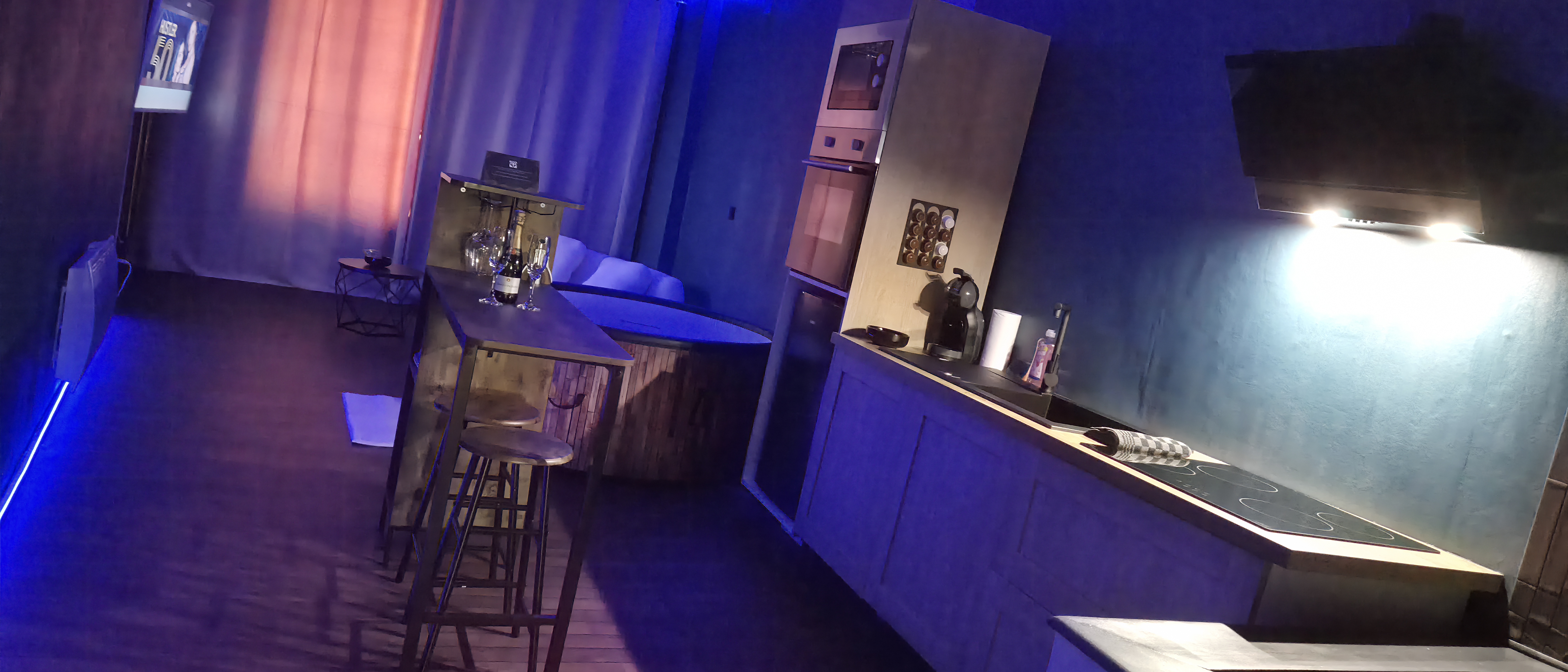 Suite M#01 - Metz centre, acc\u00e8s \u00e0 pied de la gare